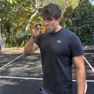 jakobenist_'s profile picture. écrasez l’infâme