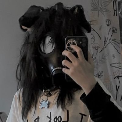 virtualonryo's profile picture. ⛧She/They/It⛧21⛧Trans Vampire puppygirlthing⛧LIVING IN THE SLUDGE BETWEEN FICTION AND FACT⛧