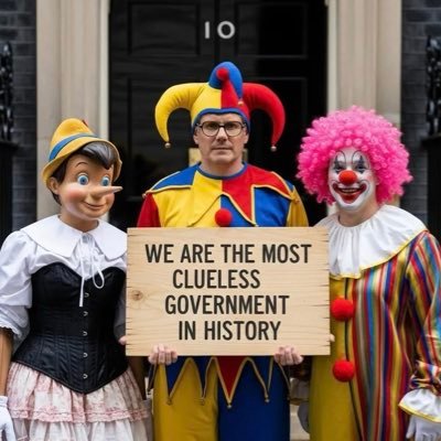 Tracycccccccc's profile picture. No DMs #LeftieScum=Blocked. Dad was a WW2 para & bros a vet #OnceAParaAlwaysAPara. Working Class Tory. Voted LEAVE. Used to love our monarchy,miss our Queen🇬🇧