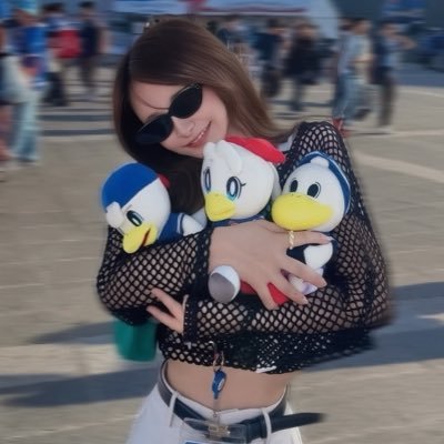 ______mio30's profile picture. 