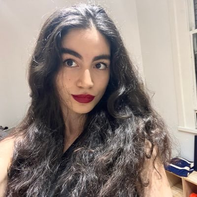 Damedelaforet's profile picture. Historia - Universidad de Buenos Aires - laburo en sistemas