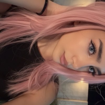 riikaakawaii's profile picture. 