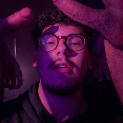 yuuko19cm's profile picture. 🔞+ 18 | novinho versátil nerd, putinho e cacheadinho | RT x RT | Collabs e parcerias DM