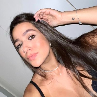 laudiauzer1's profile picture. Querido diário…