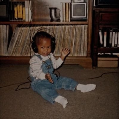 fadhili127's profile picture. 