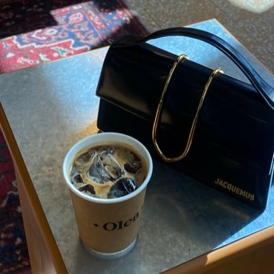 EAlienze's profile picture. ⠀ ⠀ ⠀⠀ ⠀ ⠀KUNIV