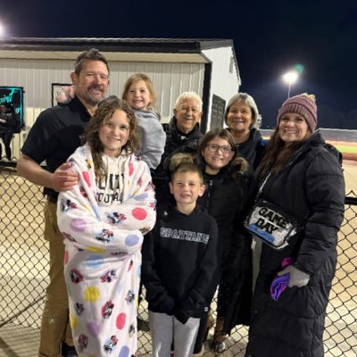 coachjdeberry's profile picture. Ride or Dies: Erika, Emma, Kinlee, Kyson, Tatum & Duke @CENTURY21 @SouthWarrenFB