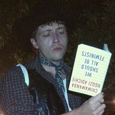 gertrudecakes_'s profile picture. 123 i want yuri