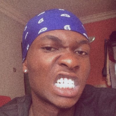 Qaweeyfr's profile picture. ✝️. I do it all.