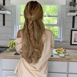 Ijuder968's profile picture. 