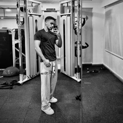 MuahmmedMuhsen's profile picture. traumatized elegant pharmacist