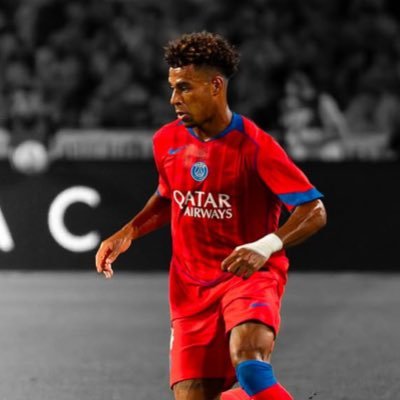 VicIzy ❤️💙