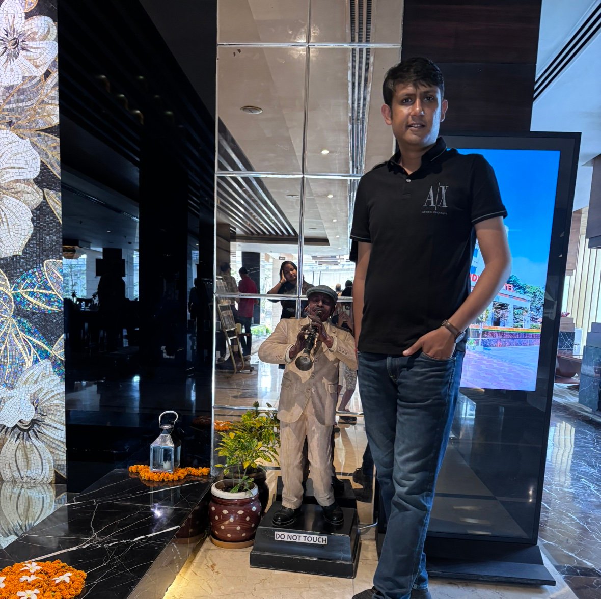 Vivek1cp's profile picture. 