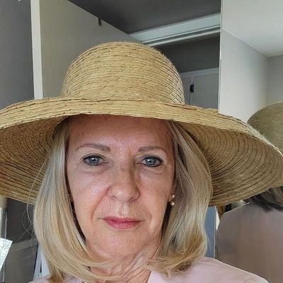 amyevans68740's profile picture. 