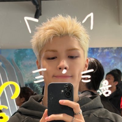 jyuugoya_s's profile picture. i make boy idols my girlfriends | 🐶🎮 | 🍉