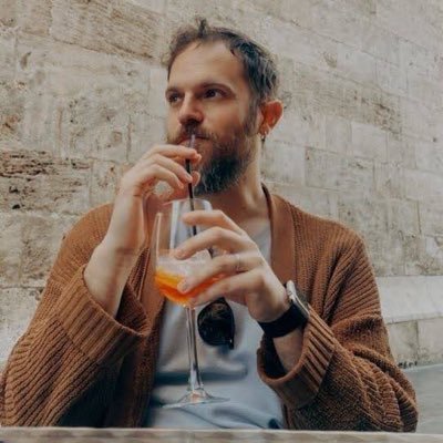 eduherrerakeys's profile picture. Teclista en @somosinsua. Podcaster en @cablesyteclas y @elcajondecables