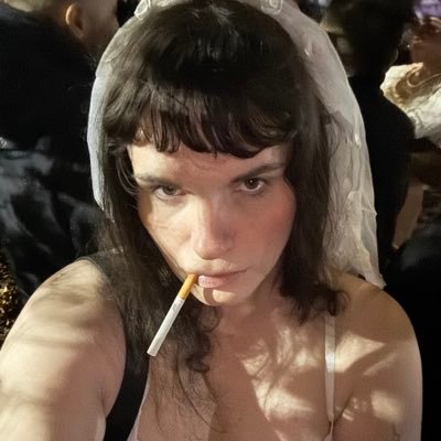 puppygang5000's profile picture. lowkey annoying she / her