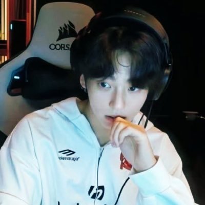 Cheesie7777's profile picture. pipopipo