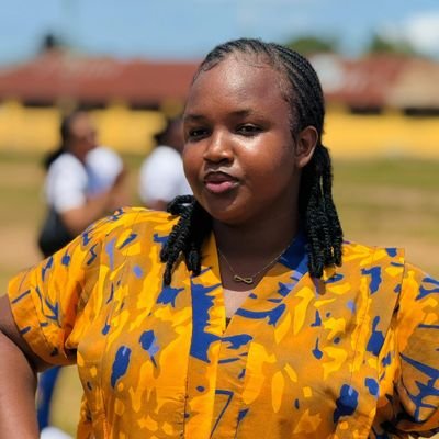 n_chimerenma's profile picture. Girl that loves to read 📚|  Radical Feminist| Natural hair enthusiast | Sapiophile | staunch lover of ass🍑