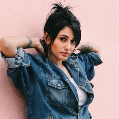 SoniyaK65017060's profile picture. jay samajwad 🚲

follow back instantly 😀