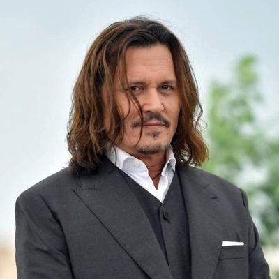 celebrity998's profile picture. 