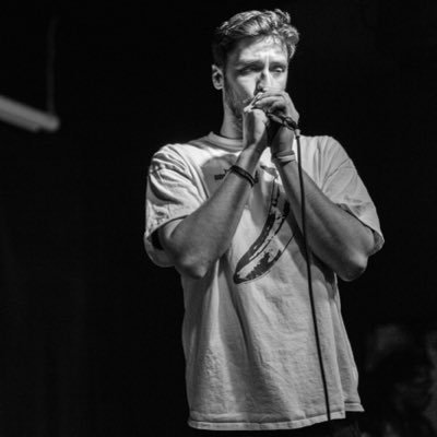 ishestrange's profile picture. 