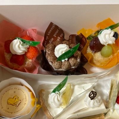 S8F0m's profile picture. 銀魂中心にアニメ色々語ります!!よろしくお願いしますm(_ _)mアイコンは自分の描いた村塾です！20↑銀魂自己紹介カードとか銀魂好きと繋がりたいタグつけてる方を無言フォローしていきます！迷惑でしたらブロックしてくださいm(_ _)m 旦那→@5wf_d