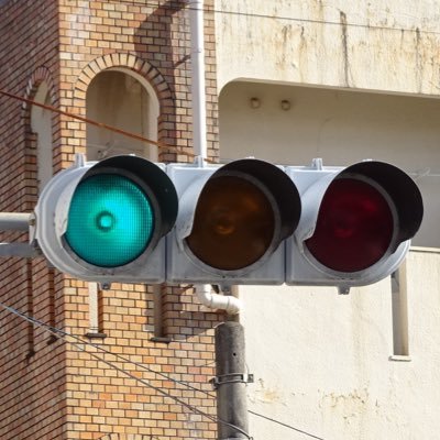 signallights_h's profile picture. 旧アカウント名 @haya_traffic ※投稿にいいねしてくれる人、ありがとう！日常生活が忙しい為投稿頻度はかなり少なめですが、たまに投稿が続くこともあります。(不定期投稿) DM日常が忙しいので、返信遅くなります。ちょっと天然要素あります😅