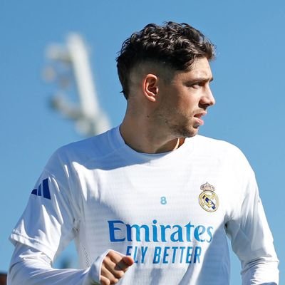 BibiBaga007's profile picture. Madridista 🤍
Elkanemi warriors Fc💛