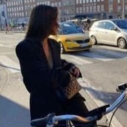 Uhuidald14557's profile picture. 