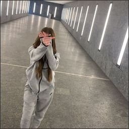 eenalarko34111's profile picture. きょうも笑顔でいたい☺️