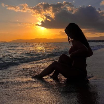 xoxo_aur3li4's profile picture. oh hi 😋