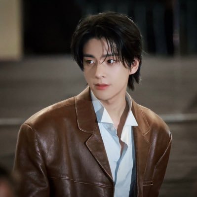 zynopsisxvaz's profile picture. 