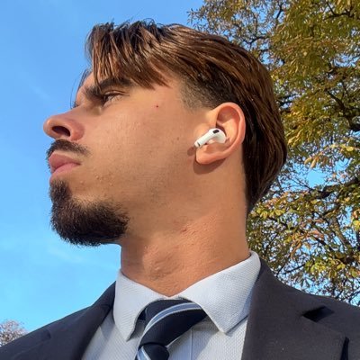 azullenatore's profile picture. nunca está perdido quem possui um norte