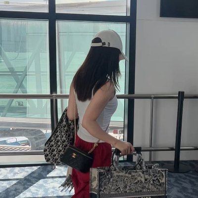 Victoria5656413's profile picture. In harmony with nature, I feel the beauty of life 🌿🌄✨