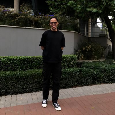 giftamogelangg's profile picture. 