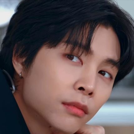 itzjsuh's profile picture. one and only — johnny suh #쟈니 🌻🌿🐆🕊 جوني