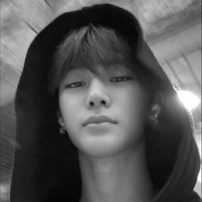 zhowanxin's profile picture. 𝗥𝗼𝗹𝗲𝗽𝗹𝗮𝘆 / 2006 — 𝐙𝐡𝐨𝐮 𝐀𝐧𝐱𝐢𝐧, definitely not an orange cat | committed