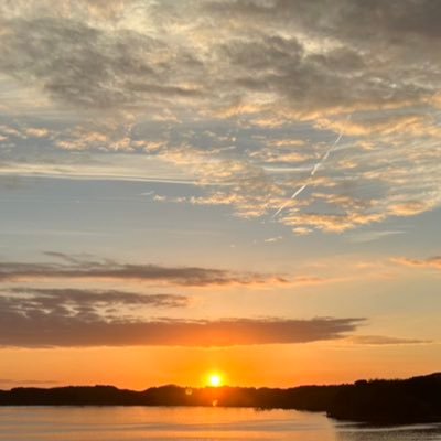 ssss_hk1212's profile picture. 30↑￤25.8 二次創作開始￤🐥👑￤いまさらながらうつかれにハマり、毎日がとてもたのしいです￤お気軽に えす って呼んでもらえたらうれしいです