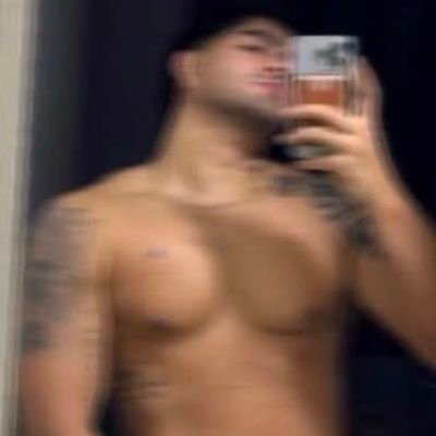 rovielle21's profile picture. 