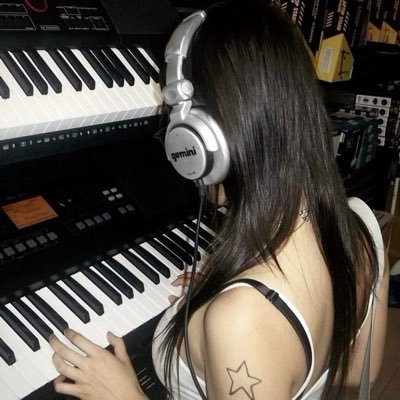 miauleusedu93's profile picture. jdis meow 👅 c’est mon SEUL compte twt