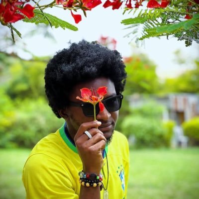 doncabih's profile picture. ☦︎❀☆ Filmmaking • Music • Songwriter • Expression “BEAT IT AND BE IT” written by doncabih’ #timeless