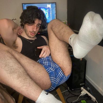Gabriel90235's profile picture. I’m gay🌈🌈 and I’m single imagine the naughty thing we can do together 🥹🤭🥹