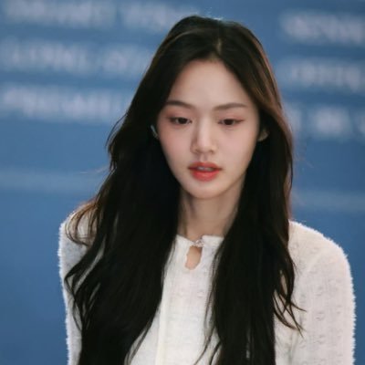 kkforlmsy02's profile picture. 🐨🐰