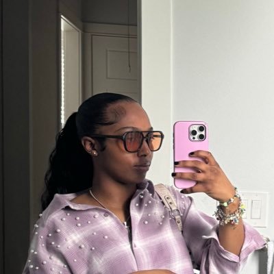 brklynnnm's profile picture. 