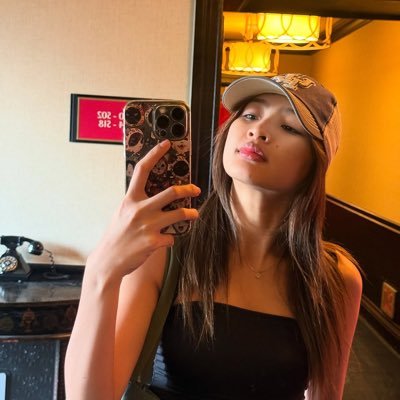 maloimaloilangg's profile picture. 