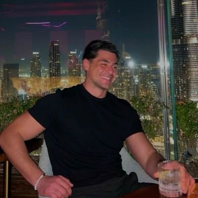 William_Fx48's profile picture. 🚀 Trading with discipline, winning with strategy 💎
📊 Daily FX & XAUUSD signals + smart setups 🔥
💹 Helping traders grow & secure consistent profits 📈