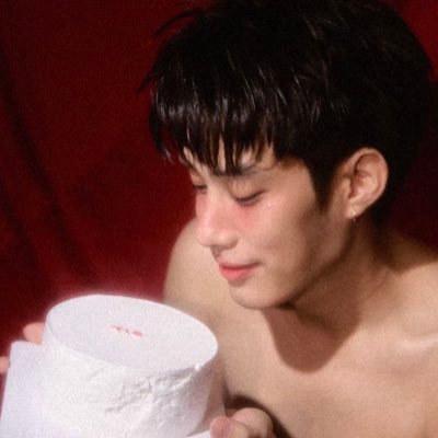 adoretle's profile picture. just for tlefirstone ♡ˎˊ˗