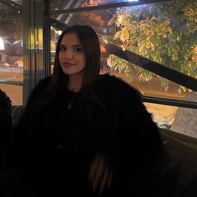 aybukeededeoglu's profile picture. 