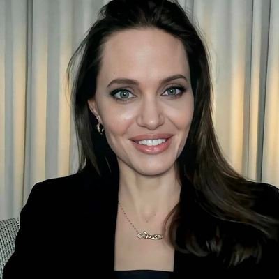 Management85994's profile picture. 